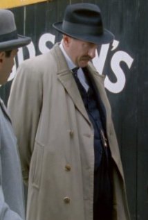 Poirot: Gyilkosság a sikátorban